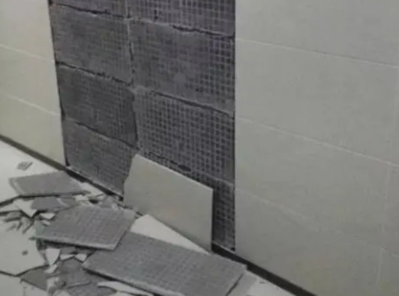 东昌府瓷砖空鼓维修公司分享下东昌府墙砖松动维修的知识